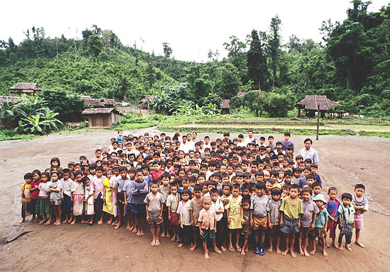 ビルマ（ミャンマー）とタイの国境、山中の難民キャンプで撮影した写真